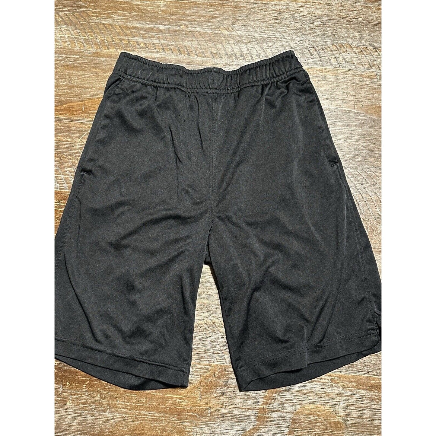 Hibbetts Basketball Shorts Size M