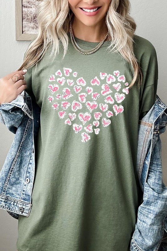 Faux Sequins Leopard Heart Graphic Plus Tee