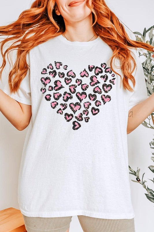 Faux Sequins Leopard Heart Graphic Plus Tee