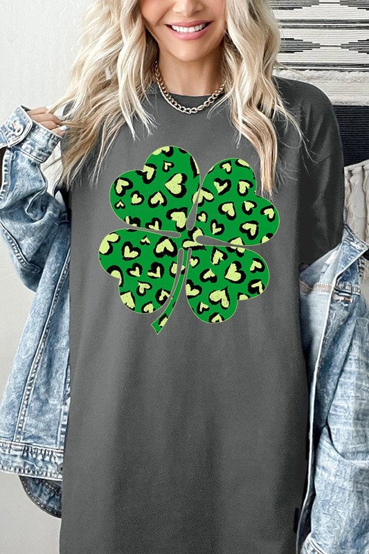 Four Leaf Clover Graphic Heavyweight T Shirts